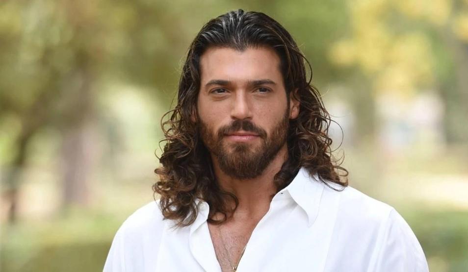 Can Yaman yeni imajıyla şaşırttı Ünlü oyuncunun son hali gündem oldu