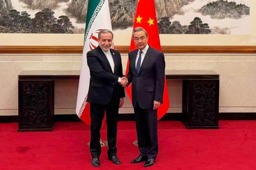 İranlı bakan, Trump’tan önce Pekin’de: Çin’deki temas neden önemli, neler konuşuldu Masada iki kritik başlık var...