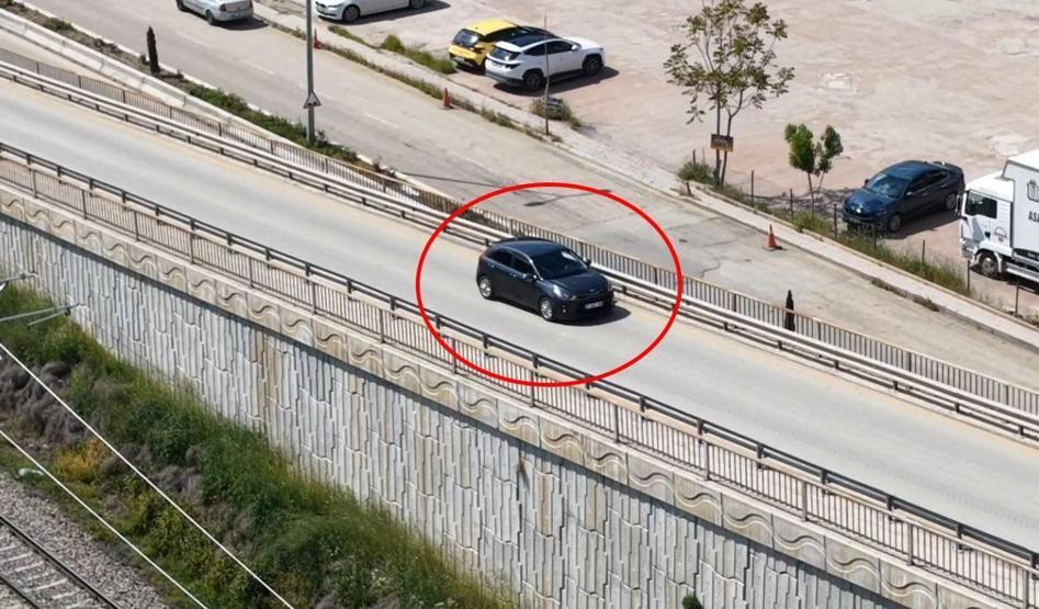 Uyanık sürücü polisten kaçamadı 82 bin liralık geri vites