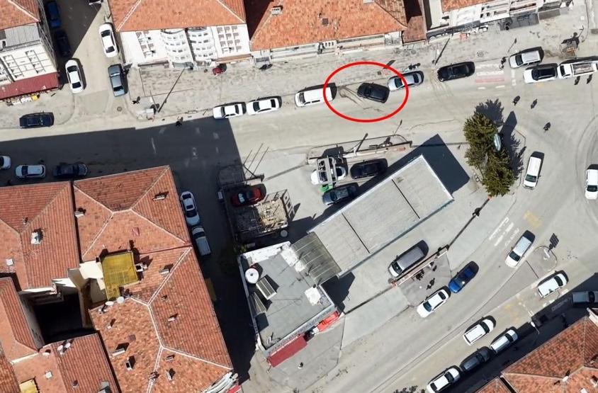 Uyanık sürücü polisten kaçamadı 82 bin liralık geri vites