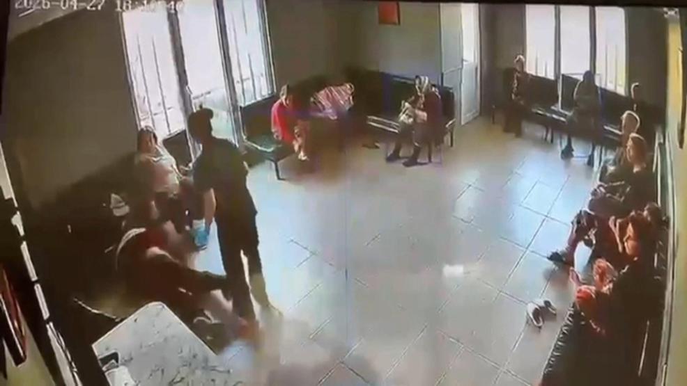 İstanbulda bakımevi dehşeti: Yaşlı hastaları darbedip yüzüne tükürdü