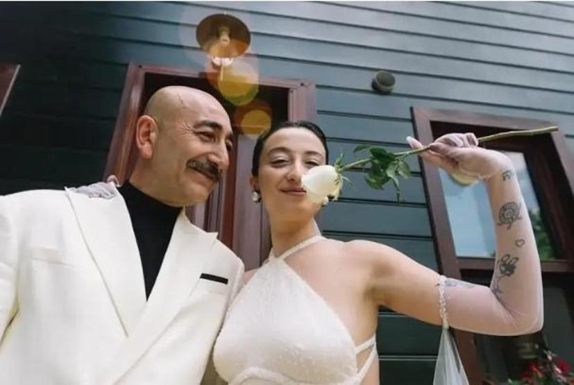 Melike Şahin’in bebeğinin cinsiyeti belli oldu Müjdeyi konserde vermişti