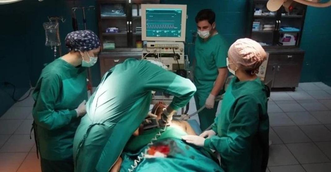 Güller ve Günahlara damga vuran sahne Zeynepin en zor gecesi
