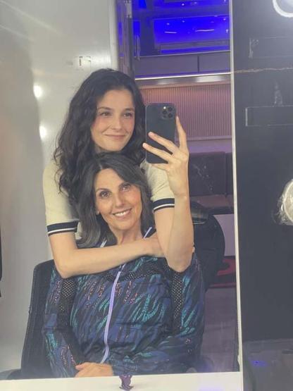 Anne Sevgisi Ekranlardan Taştı Kanal D Yıldızlarından Anneler Gününe Özel Yürek Isıtan Paylaşımlar