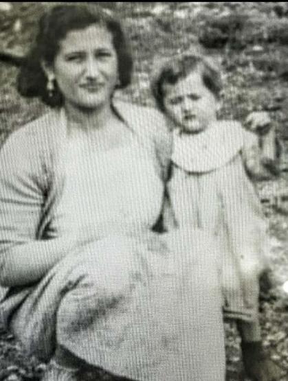 Anne Sevgisi Ekranlardan Taştı Kanal D Yıldızlarından Anneler Gününe Özel Yürek Isıtan Paylaşımlar