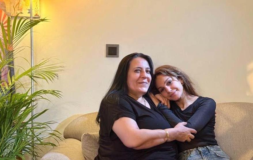 Anne Sevgisi Ekranlardan Taştı Kanal D Yıldızlarından Anneler Gününe Özel Yürek Isıtan Paylaşımlar