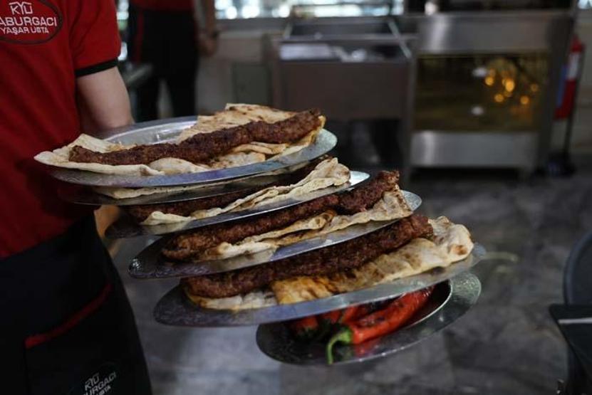 Uzun Ömrün Sırrı Adana Kebabında Çıktı Böyle Tüketirseniz Vücuttaki Glutatyon Seviyelerini Tavan Yaptırıyor...