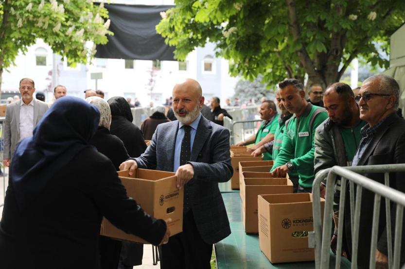 Kuyruk kilometrelerce uzadı: Üreticiye organik destek