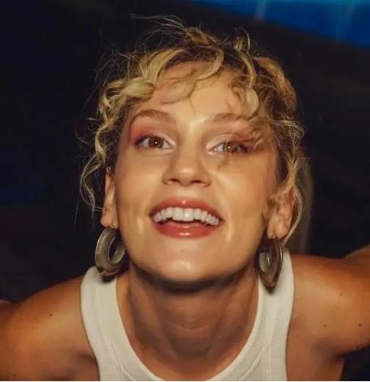 Farah Zeynep Abdullah’tan korkutan paylaşım Vücudundaki morluklar dikkat çekti