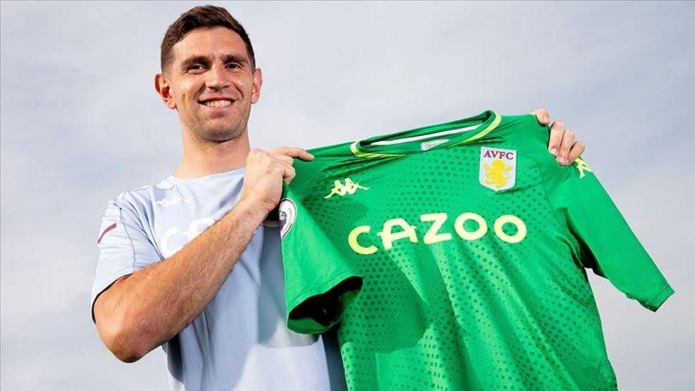 Altın Eldiven Emiliano Martinez, Süper Lig yolunda