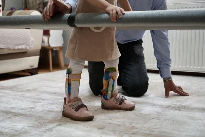 Umuda adım Baba ben de koşacağım diyen kızı için kendi imkanlarıyla yaptı