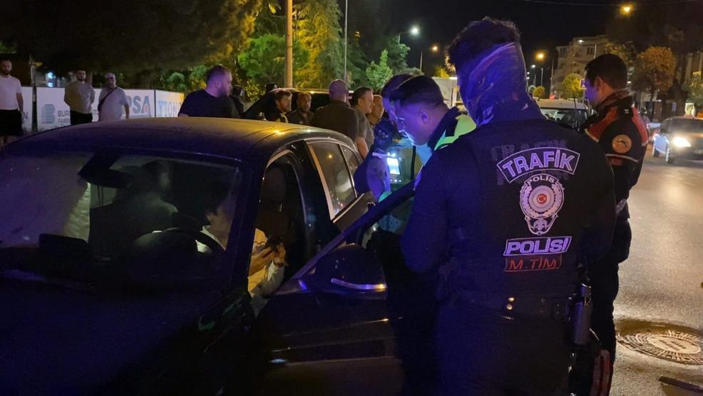 Trafiği birbirine kattı Dur ihtarına uymayan sürücüye rekor ceza...