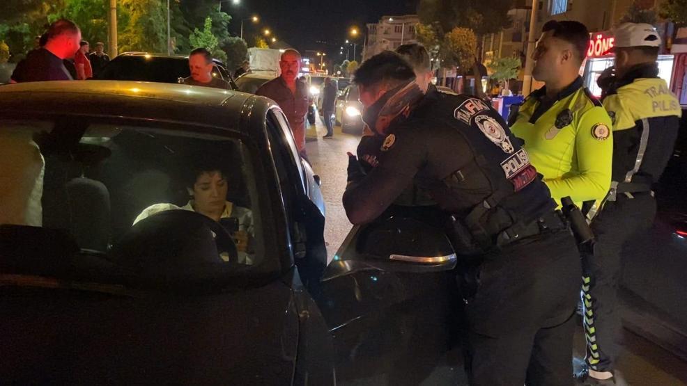 Trafiği birbirine kattı Dur ihtarına uymayan sürücüye rekor ceza...