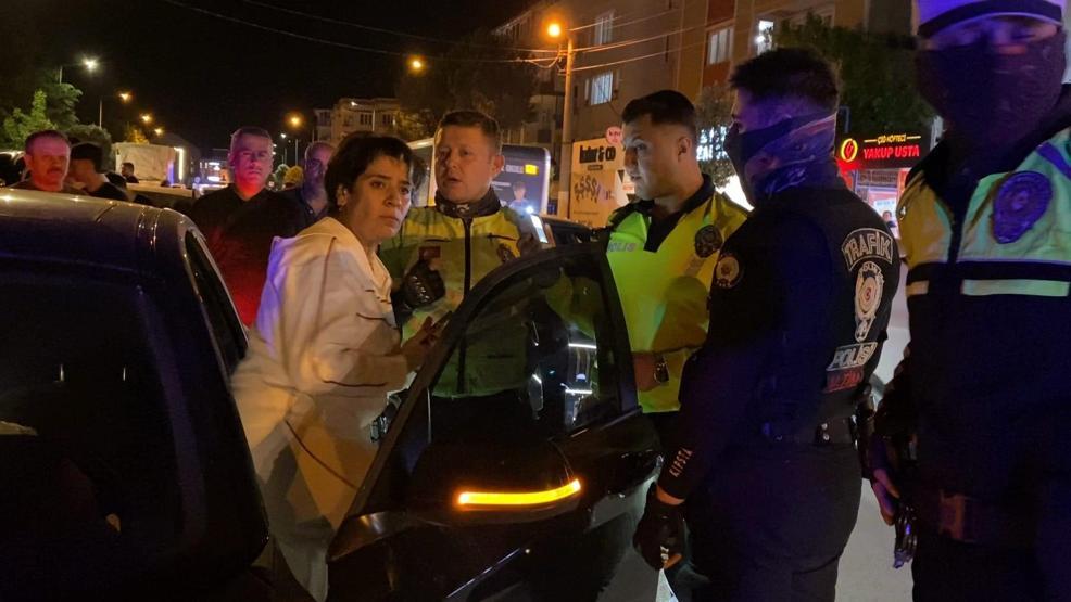 Trafiği birbirine kattı Dur ihtarına uymayan sürücüye rekor ceza...