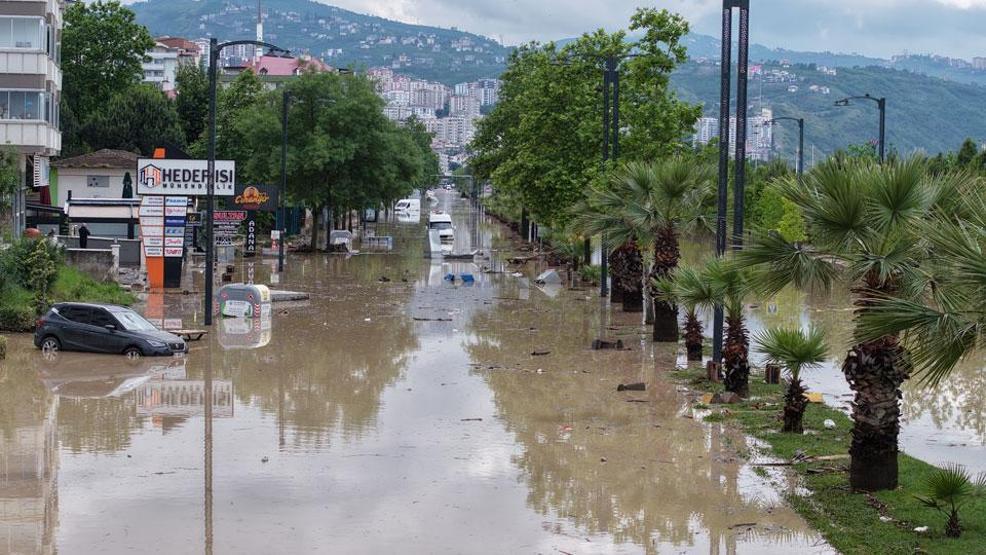 Mayıs yağışları Karadenizi alarma geçirdi... Uzmanlar uyarıyor; Rahmet afete dönüşmesin