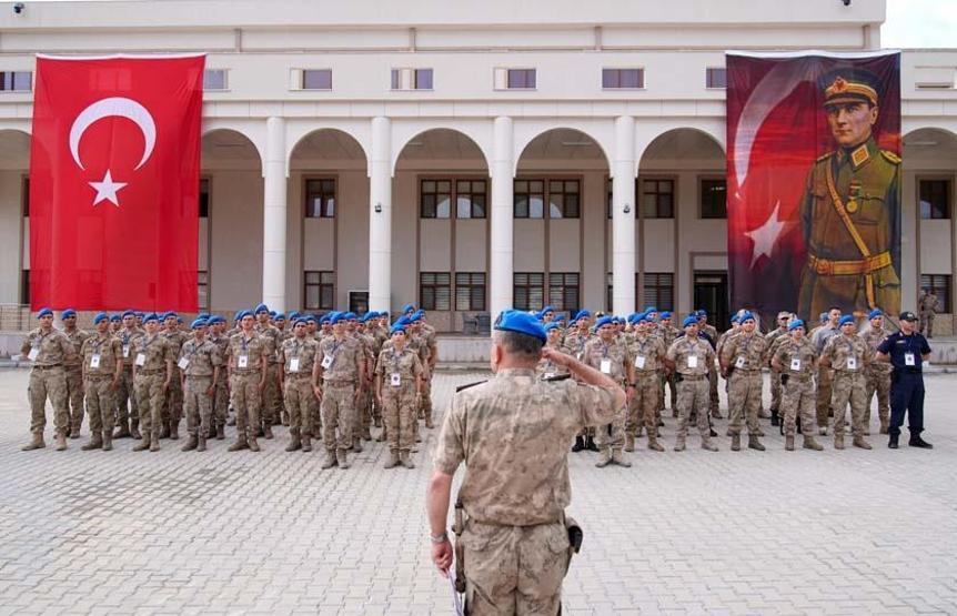 Bu yarışta ıskalayan yok Jandarma hedefi 12den vuruyor...