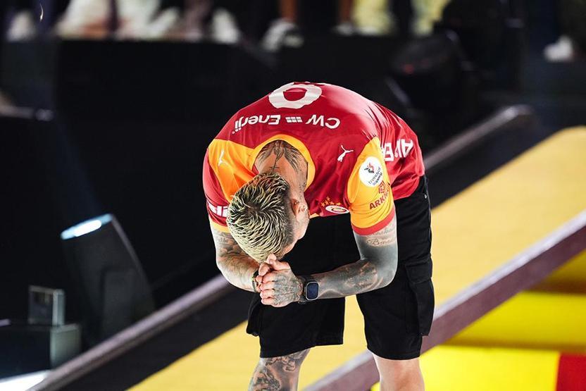 Galatasarayda Icardi müjdesi: KALIYOR