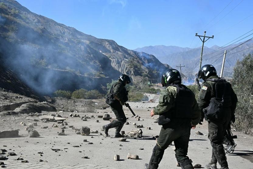 Güney Amerika ülkesinde sokaklar karıştı Hükümet karşıtı protestolarda 57 gözaltı…