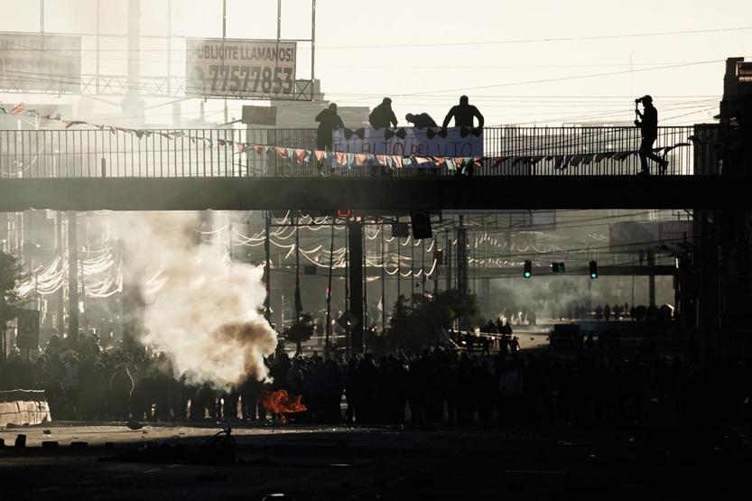 Güney Amerika ülkesinde sokaklar karıştı Hükümet karşıtı protestolarda 57 gözaltı…