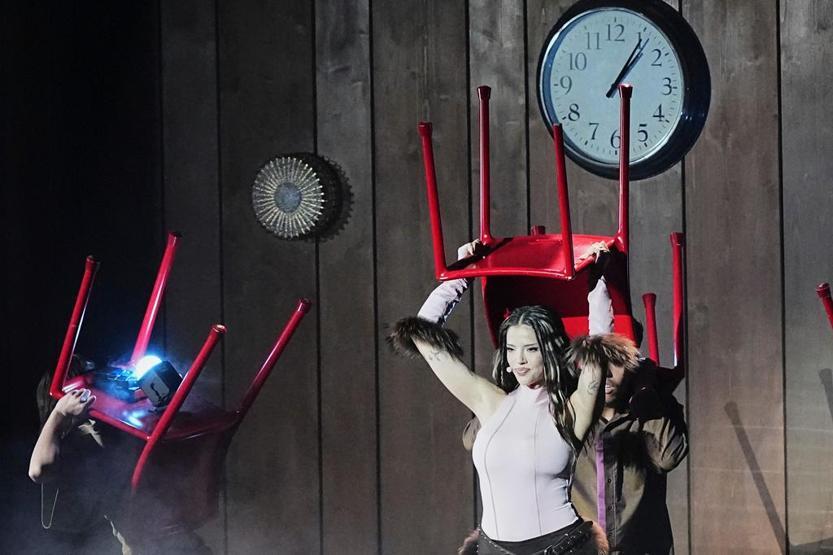 Komşu Bulgaristan, 2026 Eurovision’u “Bangaranga” ile kazandı O mesaj sonrası merak edildi: Dara’nın eşi Türk mü