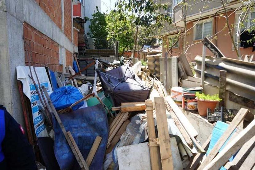 Bir gün lazım olur diyerek başlıyor, kar topu gibi büyüyor Eşyalarla kurulan tehlikeli bağın perde arkası