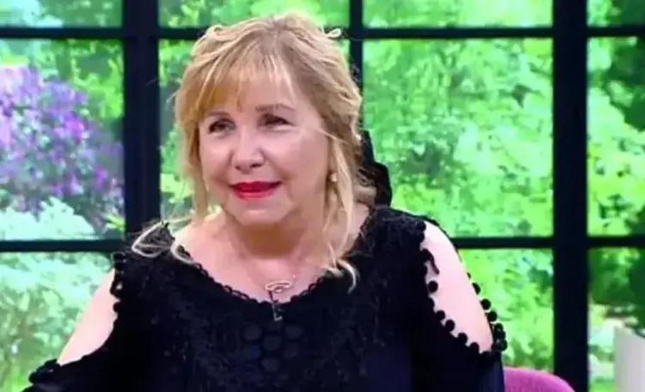 Kanser Tedavisi Gören Gül Onattan Hastane Odasından Yeni Paylaşım