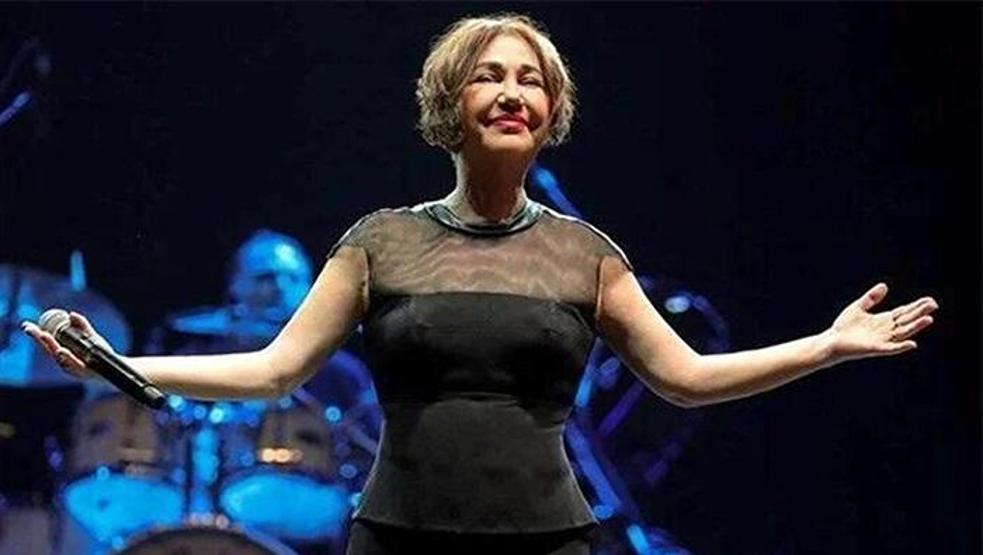 Yılların Dostluğunda Soğuk Rüzgar Nazan Öncelin Sahnedeki “Kanlıca” Çıkışı Olay Yarattı Gözler Sezen Aksu’da