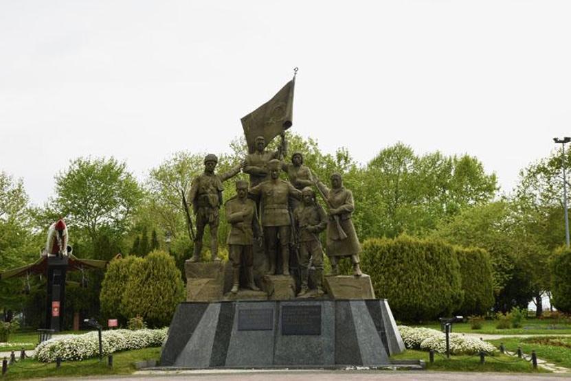 Kurtuluşun ilk adımı 107 yıl önce Samsunda atıldı 19 Mayıs Atatürk’ü Anma Gençlik ve Spor Bayramı kutlu olsun