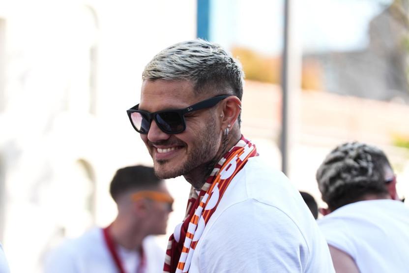 MAAŞI BELLİ OLDU Galatasaray, Mauro Icardi ile yeniden el sıkıştı