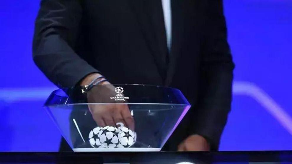 ŞL GALATASARAY MUHTEMEL RAKİPLER: Şampiyonlar Ligi Galatasarayın Muhtemel Rakipleri Kimler GS Kaçıncı Torbada İşte Muhtemel Eşleşmeler...
