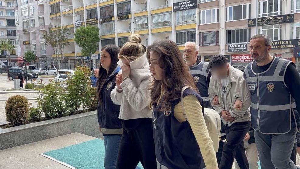 Kuaför değil soygun şebekesi Müşterilerin adına kredi çekmişler