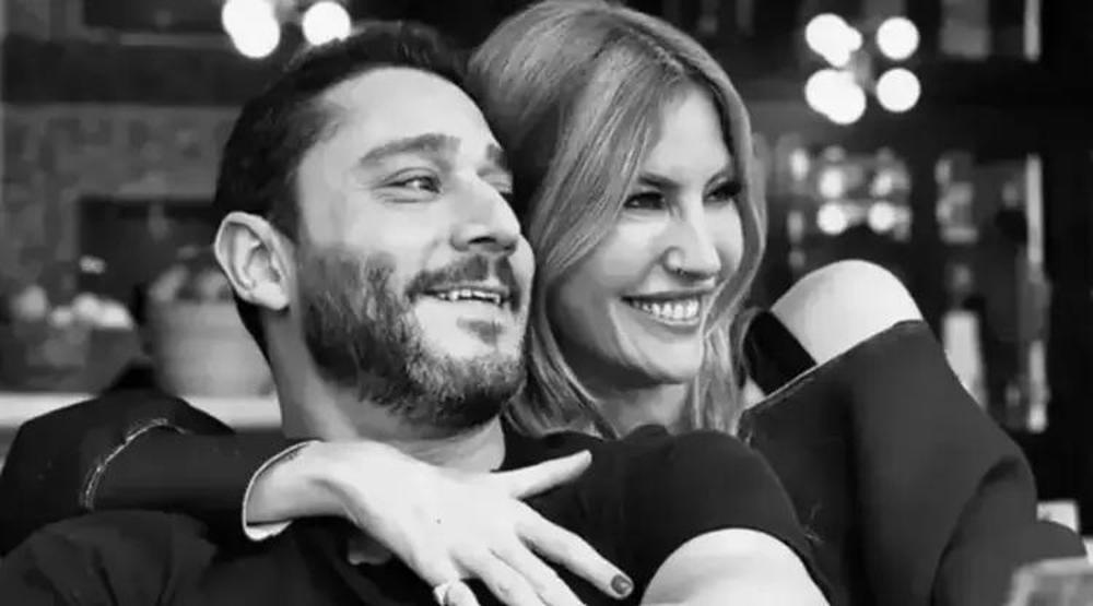 YILIN AŞK BOMBASI Çağla Şıkel Kendisinden 13 Yaş Küçük Yeni Sevgilisiyle Çeşmede Ortaya Çıktı Plajda Sarmaş Dolaş