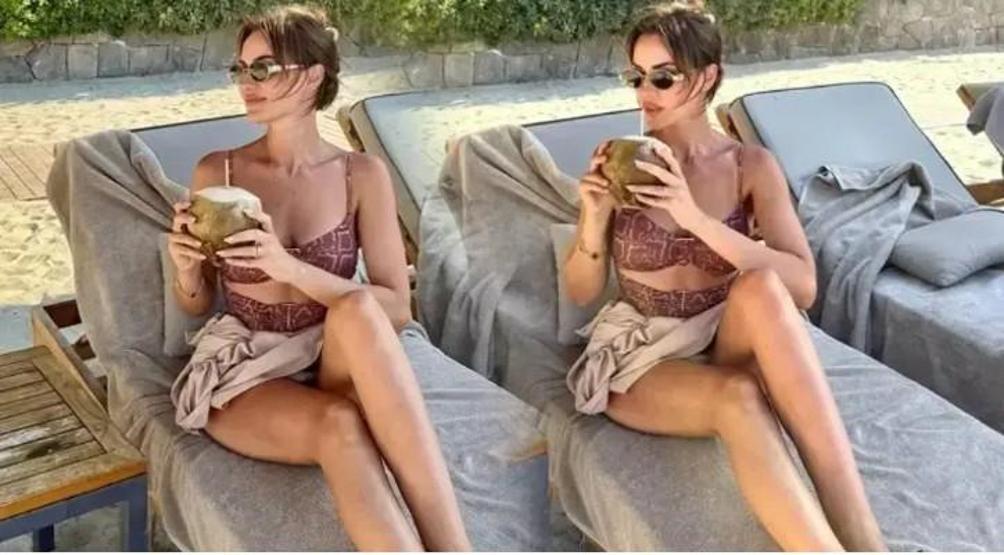 Fahriye Evcen fit görünümüyle dikkat çekti DENİZ KEYFİ