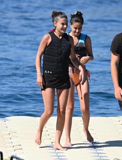 PLAJIN YILDIZI Devrim Özkan’dan Bodrum Çıkarması Jet Ski Şovu ve Fit Vücudu İle Dikkat Çekti