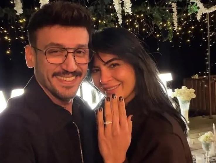 Hanife Gürdal evlilik teklifinden günler sonra ayrıldı Göndermeli paylaşımları dikkat çekti