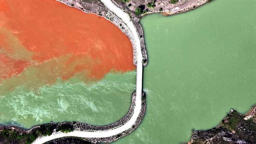 Burası Amazonlar değil Sivas: İki renkli su böyle buluştu