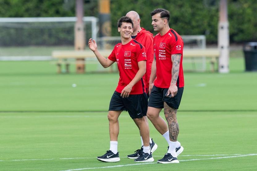 Ay-yıldızlılar, ABDdeki ilk antrenmanına çıktı TFF ve TBF başkanları birlikte izledi...