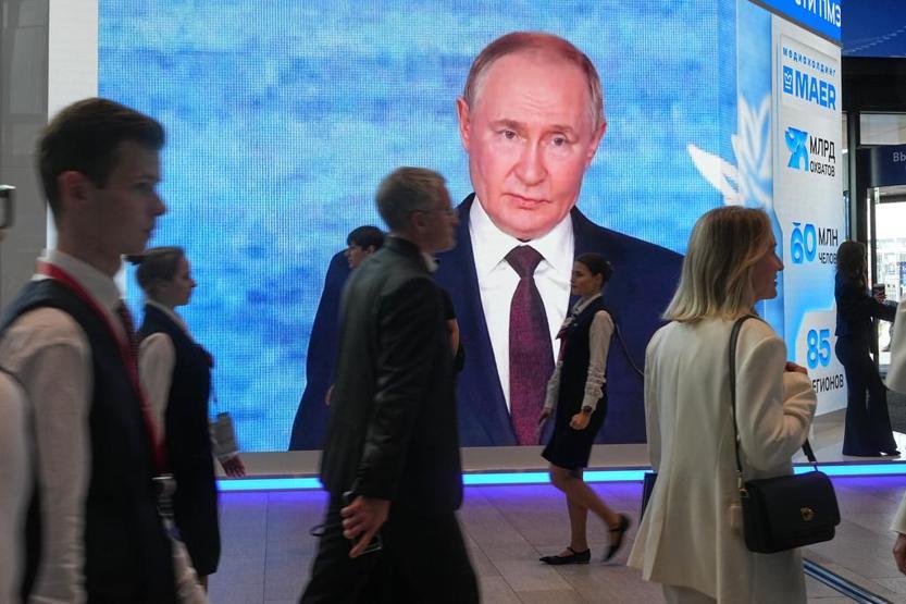 Putin’in Davos’u ikiye bölündü: Savaş ya da barış Finans devlerinin yerini, silahlar aldı…