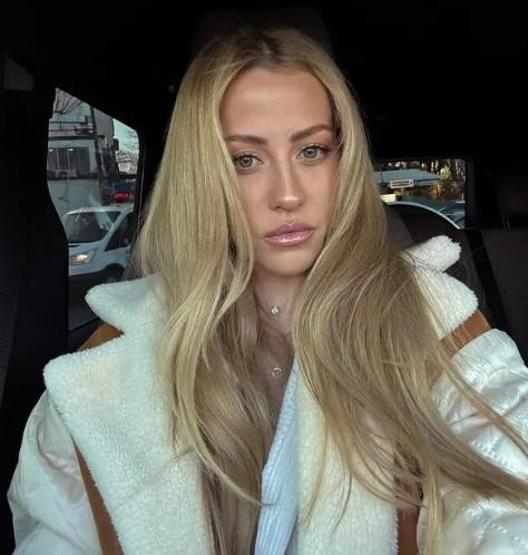 Derya Uluğ’dan Şebnem Ferah’a Hayranlık Dolu Paylaşım: “Hayatımın En Güzel Anlarından Biri”