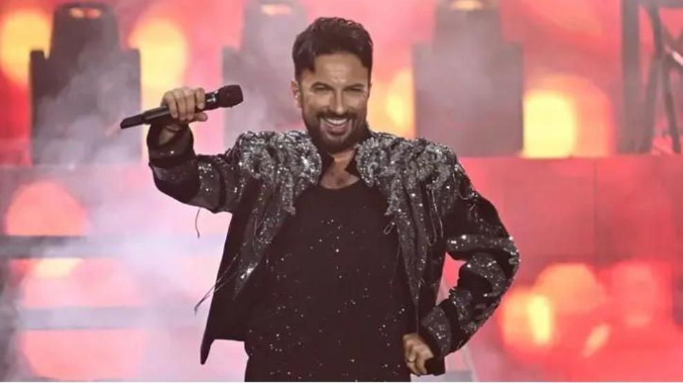 Tarkan Ankara’yı Coşturdu Konser Alanı Doldu Taştı