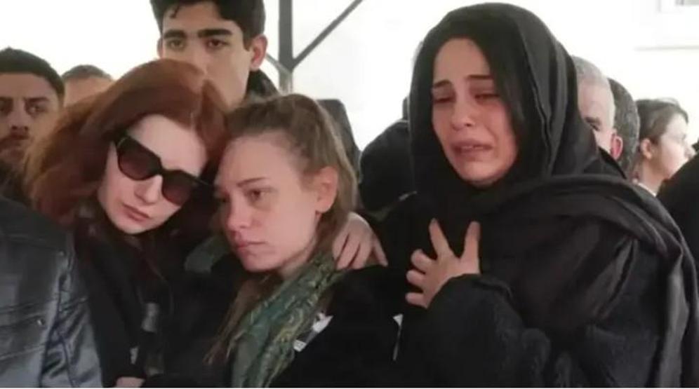 İbrahim Yıldız’ın Ablasından Duygusal Anma: “Sevdiğin Çilek Mezarda Açıyor”