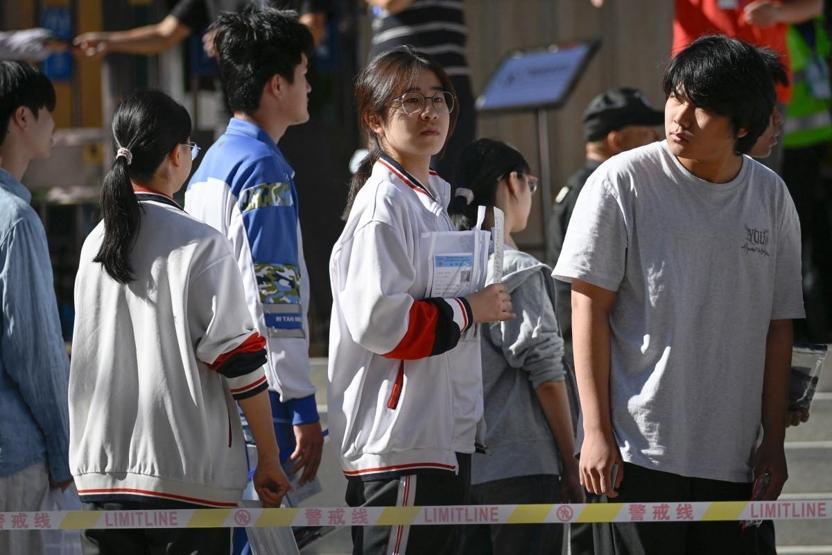 Çin’de yaklaşık 13 milyon genç için zorlu ‘gaokao’ maratonu başladı