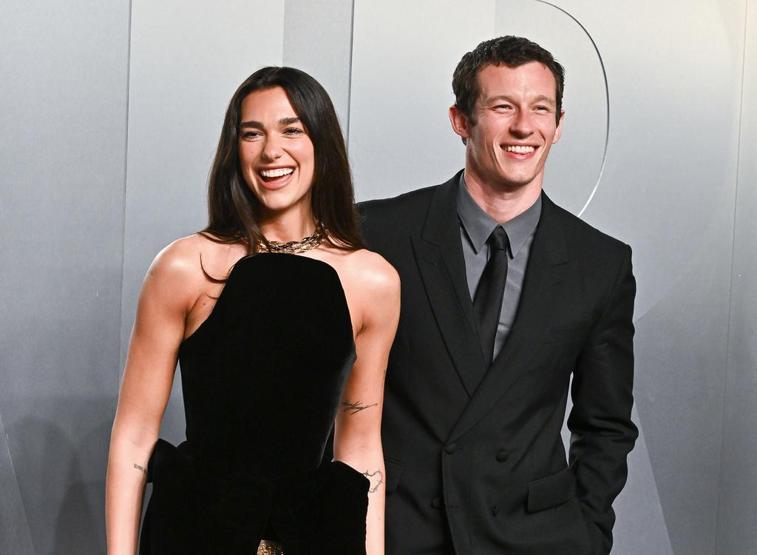 Dua Lipa ve Callum Turnerın 90 milyonluk düğünü, İtalyan kentini karıştırdı