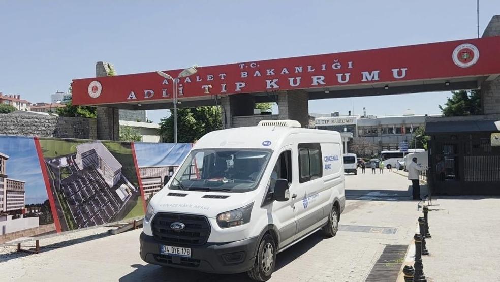 Metrobüste çıkan kavga kanlı bitti: Baba-oğuldan cinayet