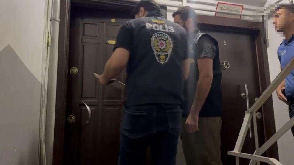 ATM dolandırıcılarına darbe: Sahte dolarları sisteme dokmuşlar