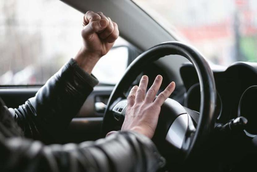 BU ARAŞTIRMA ŞAŞIRTTI 1 Dakikalık Öfkenin Vücuda Verdiği Zarar Yok Artık Dedirtti: Bağışıklığı 5 Saat Savunmasız Bırakıyor