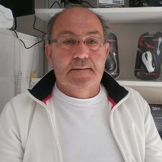 Kötü koku ekipleri harekete geçirdi Modacı evinde ölü bulundu