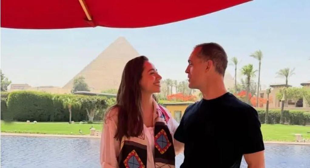 Özge Özacar’dan dünya sahnesine dev adım Pedro Alonso ile aynı sette