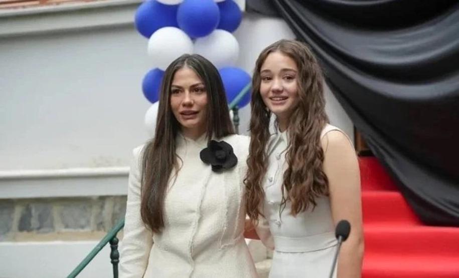 Eşref Rüya final bölümü ile geceye damga vurdu Çağatay Ulusoy ve Demet Özdemirli fenomen dizi ekranlara veda etti