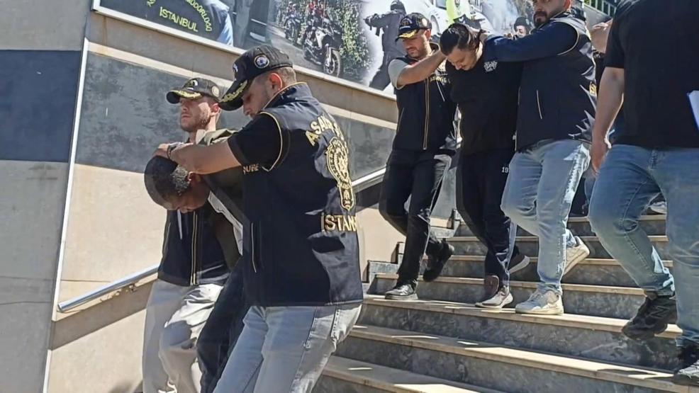 Hong Konglu kadını Amerikalıyım diyerek dolandıran Nijeryalı şüpheli İstanbulda yakalandı